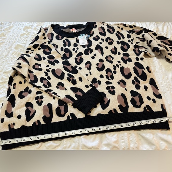 ๐๐คEVRI Leopard Sweater 3X NWT - Picture 7 of 11